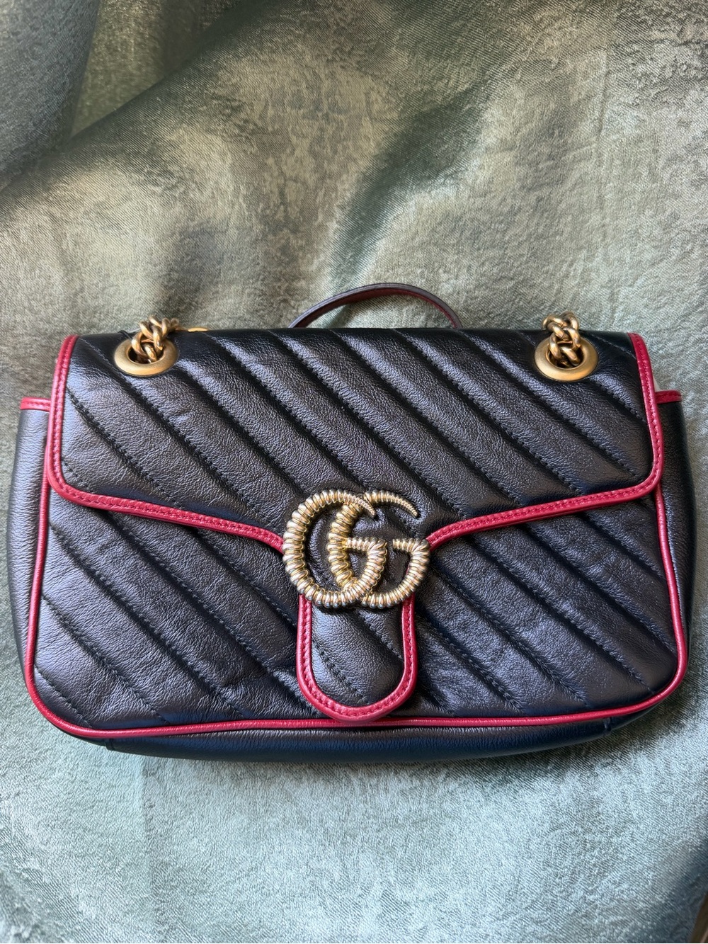 Gucci Marmot Black Quilted Leather Shoulder Bag/crossbody